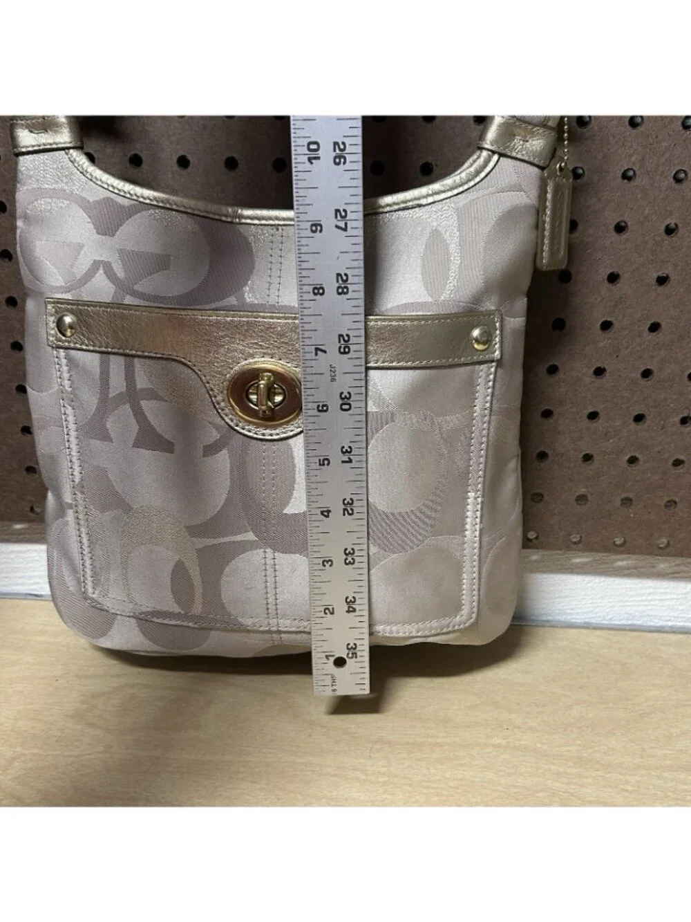 Coach Penelope Optic Metallic Signature Bag 18478 Gold Beige Purse